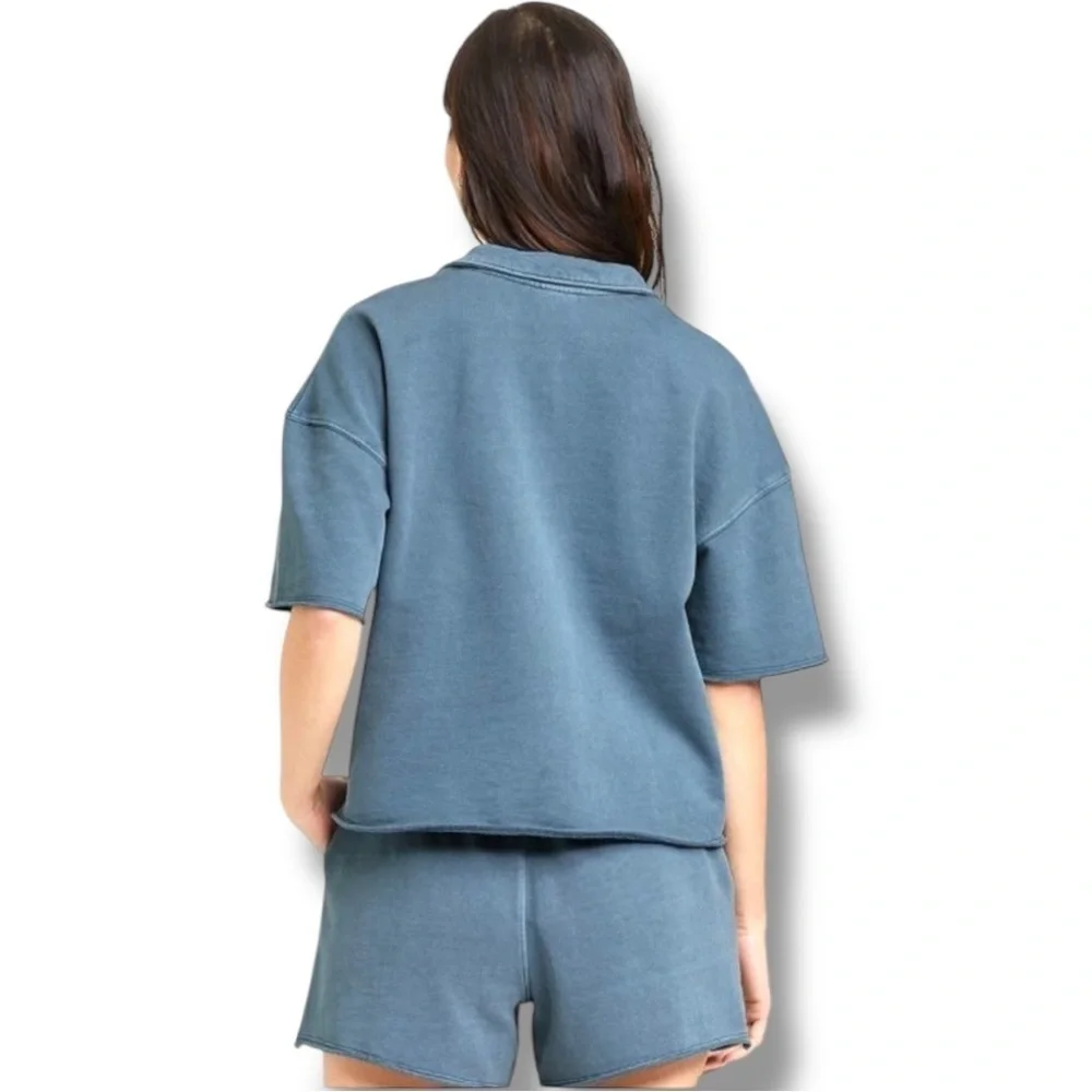 Universal Threads Casual Peach V-Neck Collared Long Tee Sleeve Women's Top